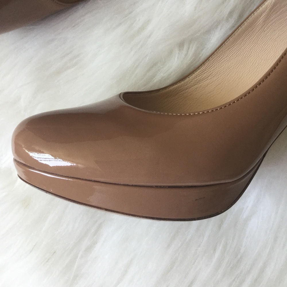 PRADA Vernice Chic Platform Pumps